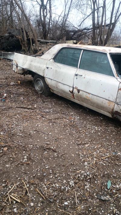 1969 Cadillac DeVille four door - Thumbnail 3