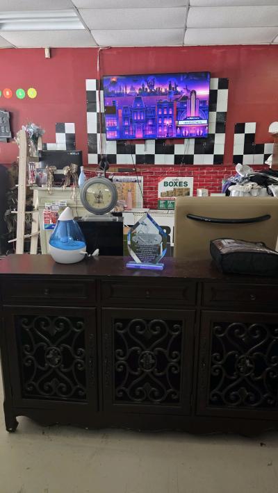 Big clearance sale April 24th through 26th everything is 1 - Thumbnail 2