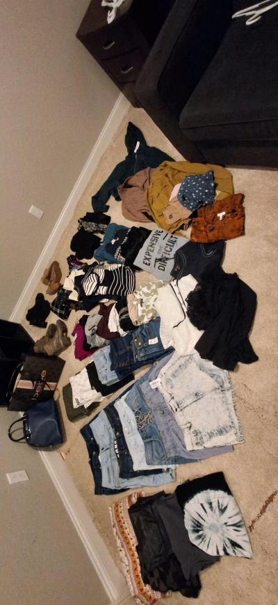 Huge lot of clothes size Mto XL - Thumbnail 4