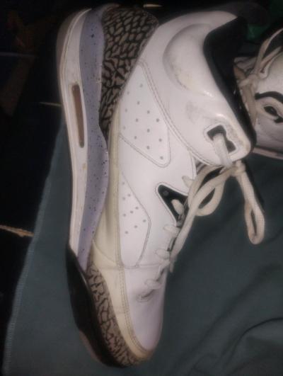 Air Jordans - Thumbnail 4