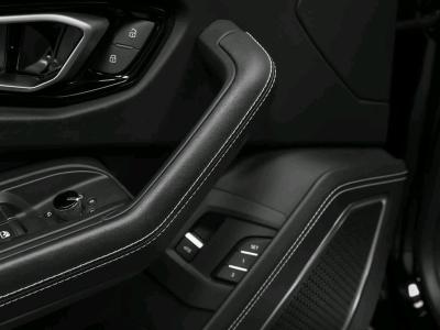2022 Lamborghini Urus AWD v - Thumbnail 8