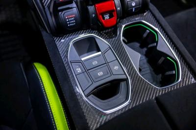 2024 Lamborghini Urus Performante AWD - Thumbnail 12
