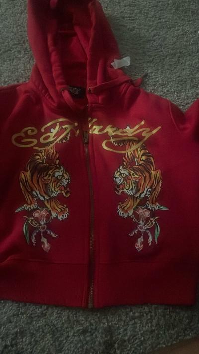 Ed hardy red crop top with no pockets - Thumbnail 3