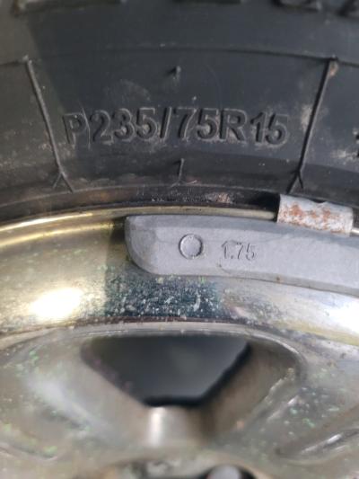 size 15 truck tires - Thumbnail 2