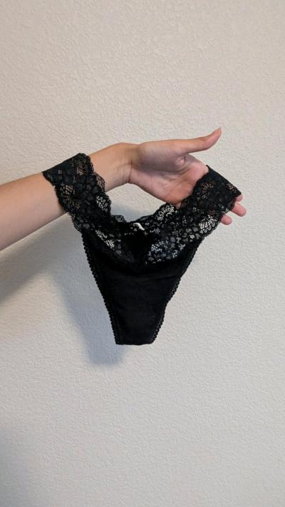 Thongs - Thumbnail 3