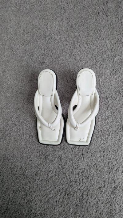 White Circus heels - Thumbnail 2