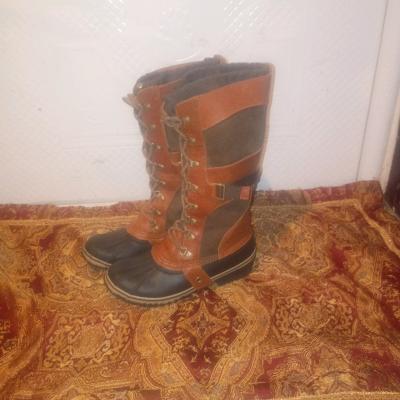 Sorel womens Rain Mud boots size 9