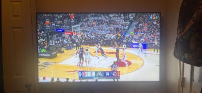 Im selling a 65 inch Samsung smart tv - Thumbnail 3