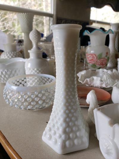 white bubble hall vases and etc - Thumbnail 5
