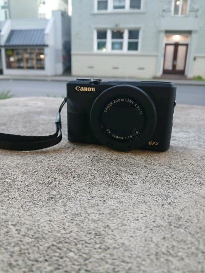 CANON G7X MARK III