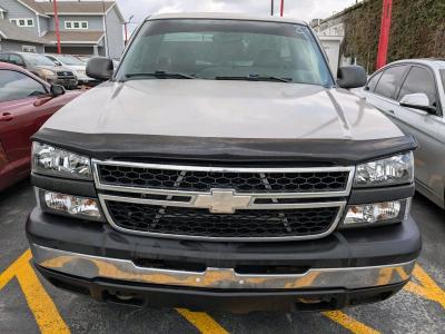 2004 Chevrolet Silverado Work Truck - Thumbnail 2