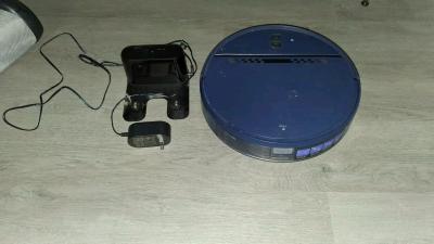 ibot vacuuming robot with charging port
