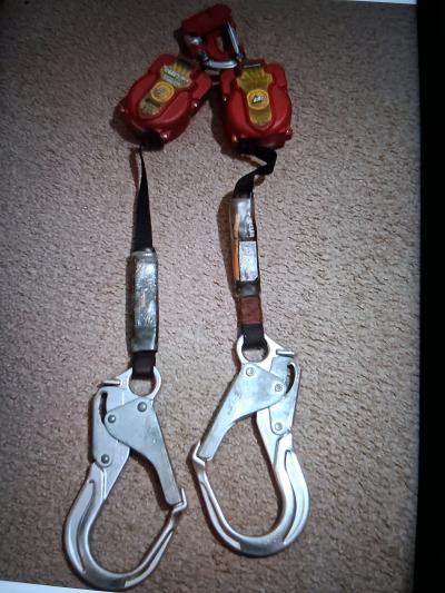 safety harnesses for work or climbing - Thumbnail 2