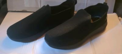 Sketchers slip on shoes - Thumbnail 2