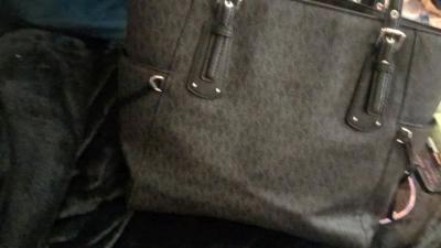 Michael kors purse - Thumbnail 3