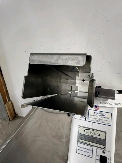 Oliver 702N Bagel and Bun slicer - Thumbnail 4