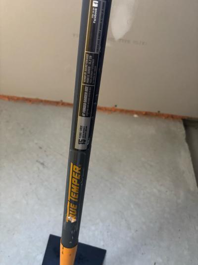 Plasgad large tub and True Temper garden hoe - Thumbnail 5