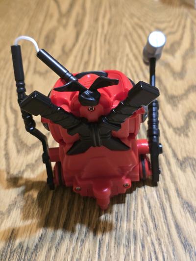 Red robot toy and Blue robot toy - Thumbnail 3