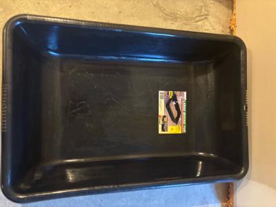 Plasgad large tub and True Temper garden hoe - Thumbnail 3