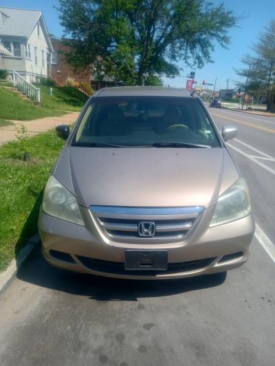 2005 honda Odyssey - Thumbnail 4