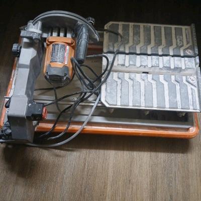 Ridgid r4031 wet tile saw in good condition could use new u - Thumbnail 2