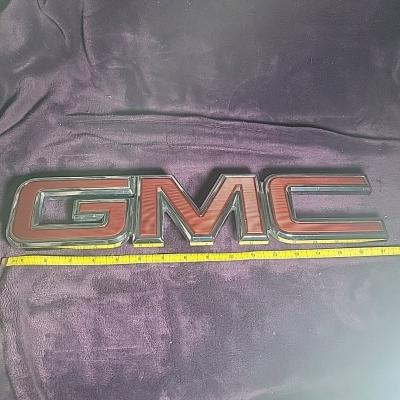 GMC logo emblem large for Sierra 1500 or Yukon - Thumbnail 6