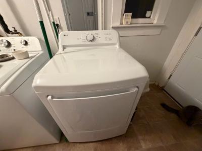 Air Conditioner  Washer and Dryer - Thumbnail 3