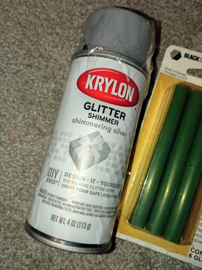 red yarn silver shimmer spray paint and Hot glue sticks - Thumbnail 3