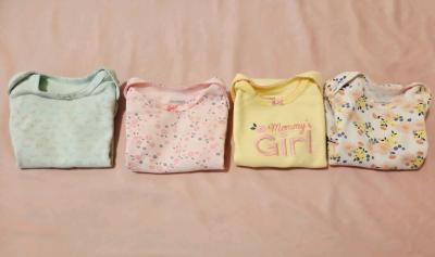 Carters 4 count Infant bodysuits