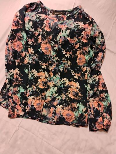 womens tops - Thumbnail 3
