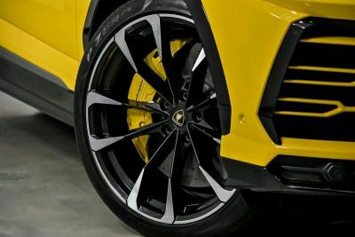 2020 Lamborghini Urus AWD - Thumbnail 2