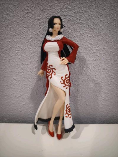 Boa Hancock Christmas One Piece Figure