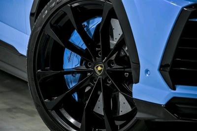 2022 Lamborghini Urus AWD - Thumbnail 2
