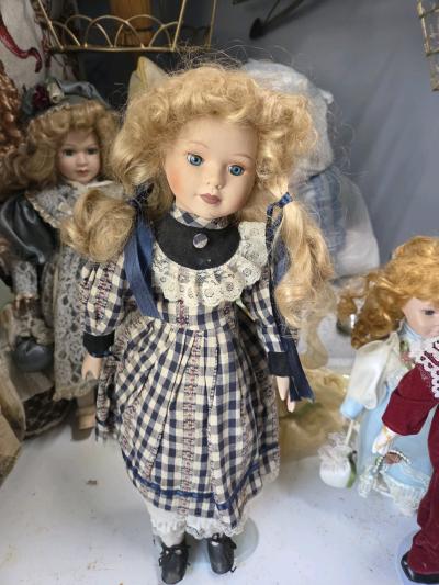 porcelain dolls all old original clothes an accessories - Thumbnail 5
