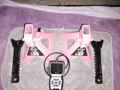 2 Pink jackstands And obd2 reader
