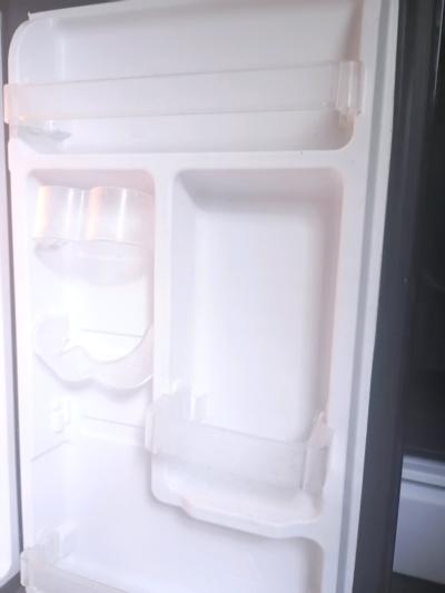 mini fridge - Thumbnail 3