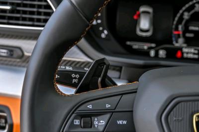 2024 Lamborghini Urus S AWD - Thumbnail 2