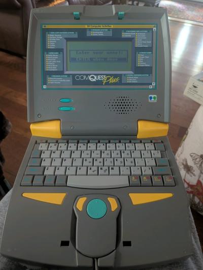 Vintage ComQuest Plus Computer Laptop - Thumbnail 9