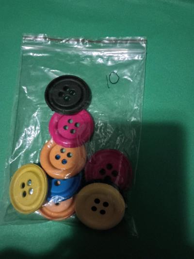 colorful buttons - Thumbnail 2