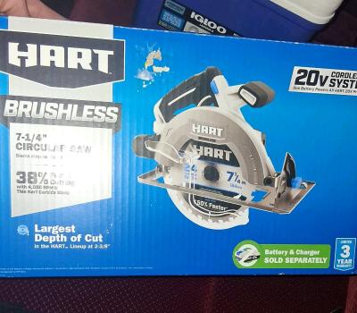 HART 20Volt Brushless 714 Inch Cordless Circular Saw