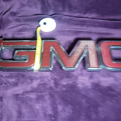 GMC logo emblem large for Sierra 1500 or Yukon - Thumbnail 3