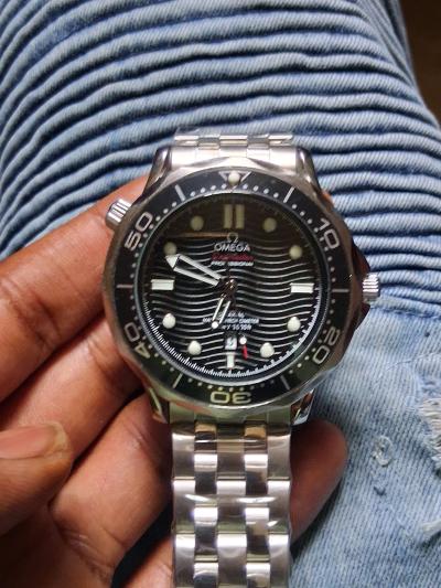 Omega Seamaster Professional 300m CoAxial Diver  Black Dial - Thumbnail 8