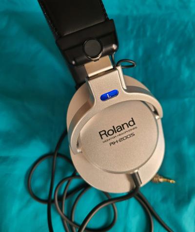 Roland RH200 Stereo Monitor Headphones - Thumbnail 4