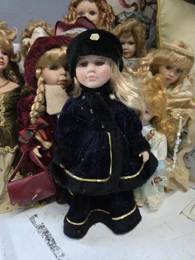 porcelain dolls all old original clothes an accessories - Thumbnail 11