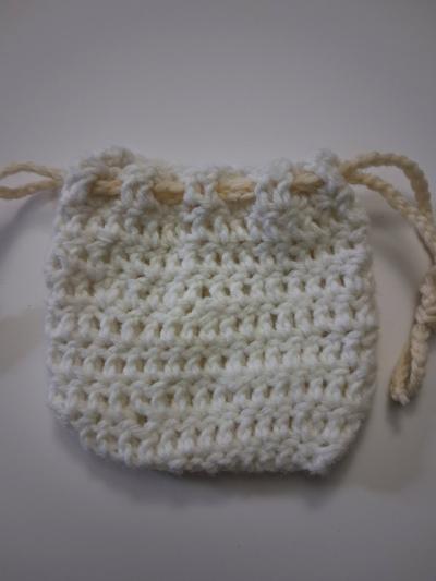 Cute white crochet pouch - Thumbnail 6