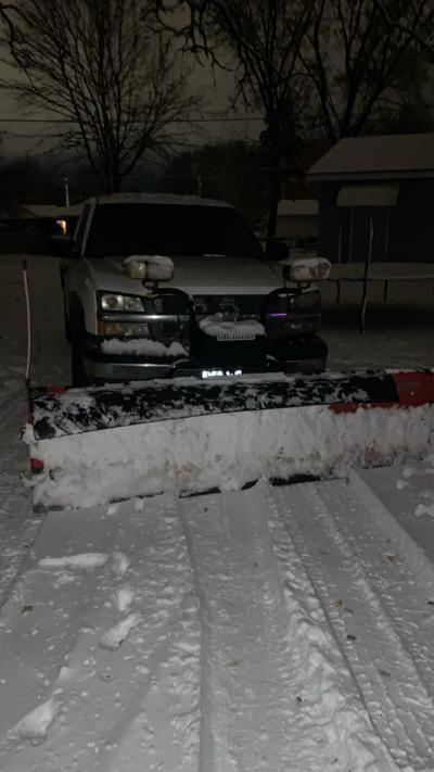 2004 Chevy 2500HD - Thumbnail 2