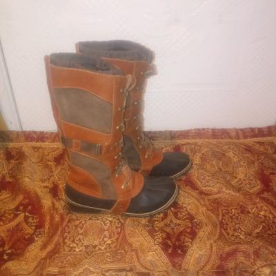 Sorel womens Rain Mud boots size 9 - Thumbnail 2