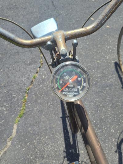1980 hes and hers Schwinn bikes All original - Thumbnail 6