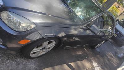 2010 MercedesBenz C300 300 4MATIC - Thumbnail 2