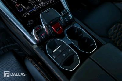 2019 Lamborghini Urus 4WD - Thumbnail 11